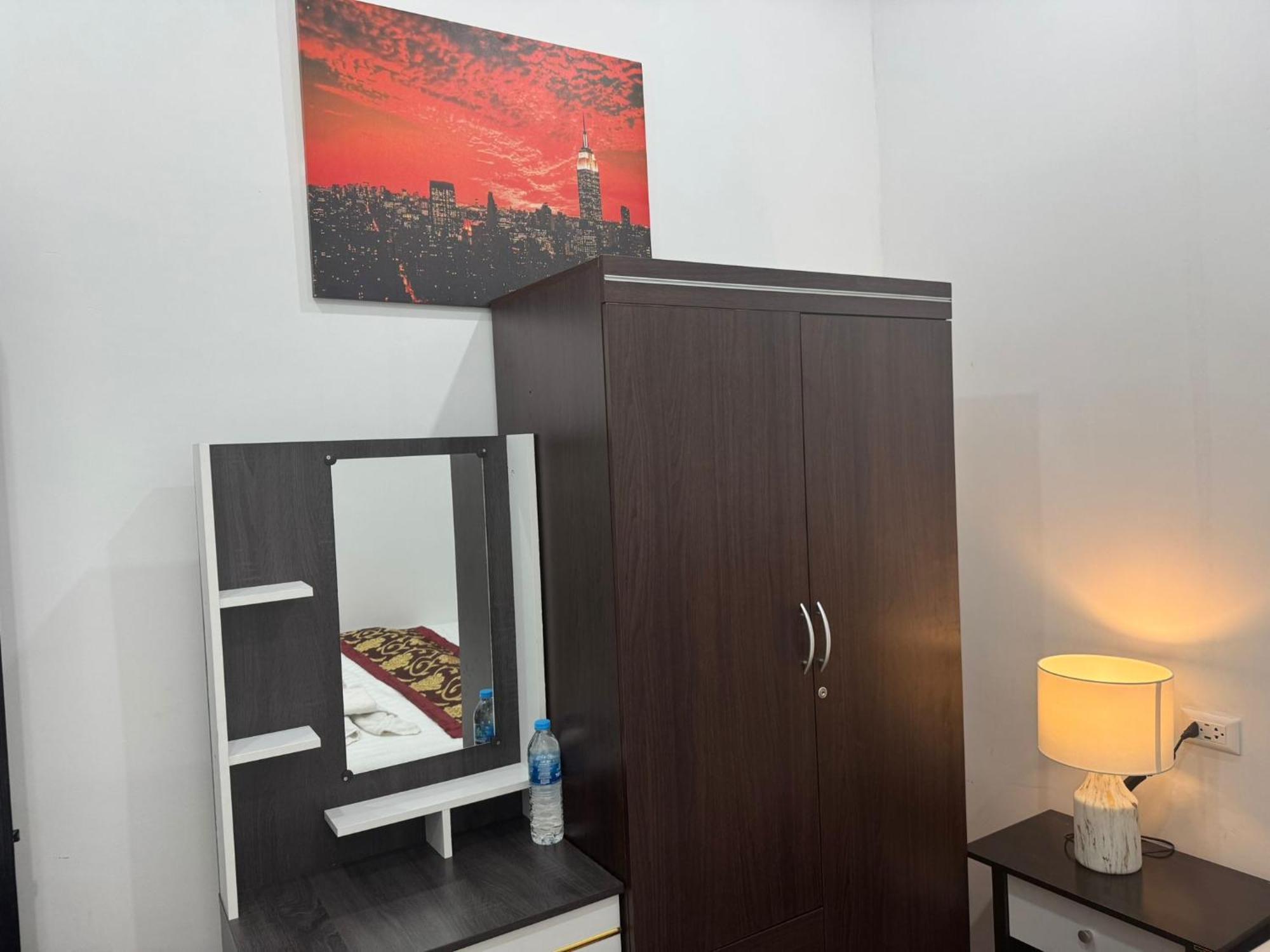 Heaven House Restro & Bar Hotell Patong Exteriör bild